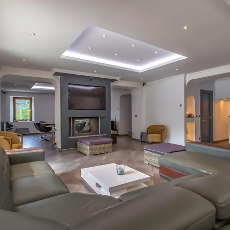 Domaine Au Coeur Des 3 Vallees 别墅 穆捷